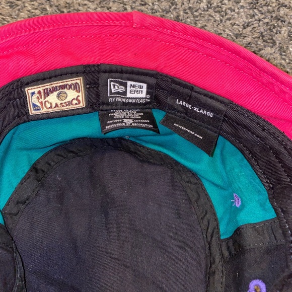 Windy City Multi-Color New Era Bucket Hat - Picture 4 of 4